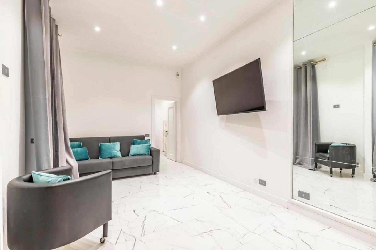Trevi Luxury Jacuzzi Lejlighed