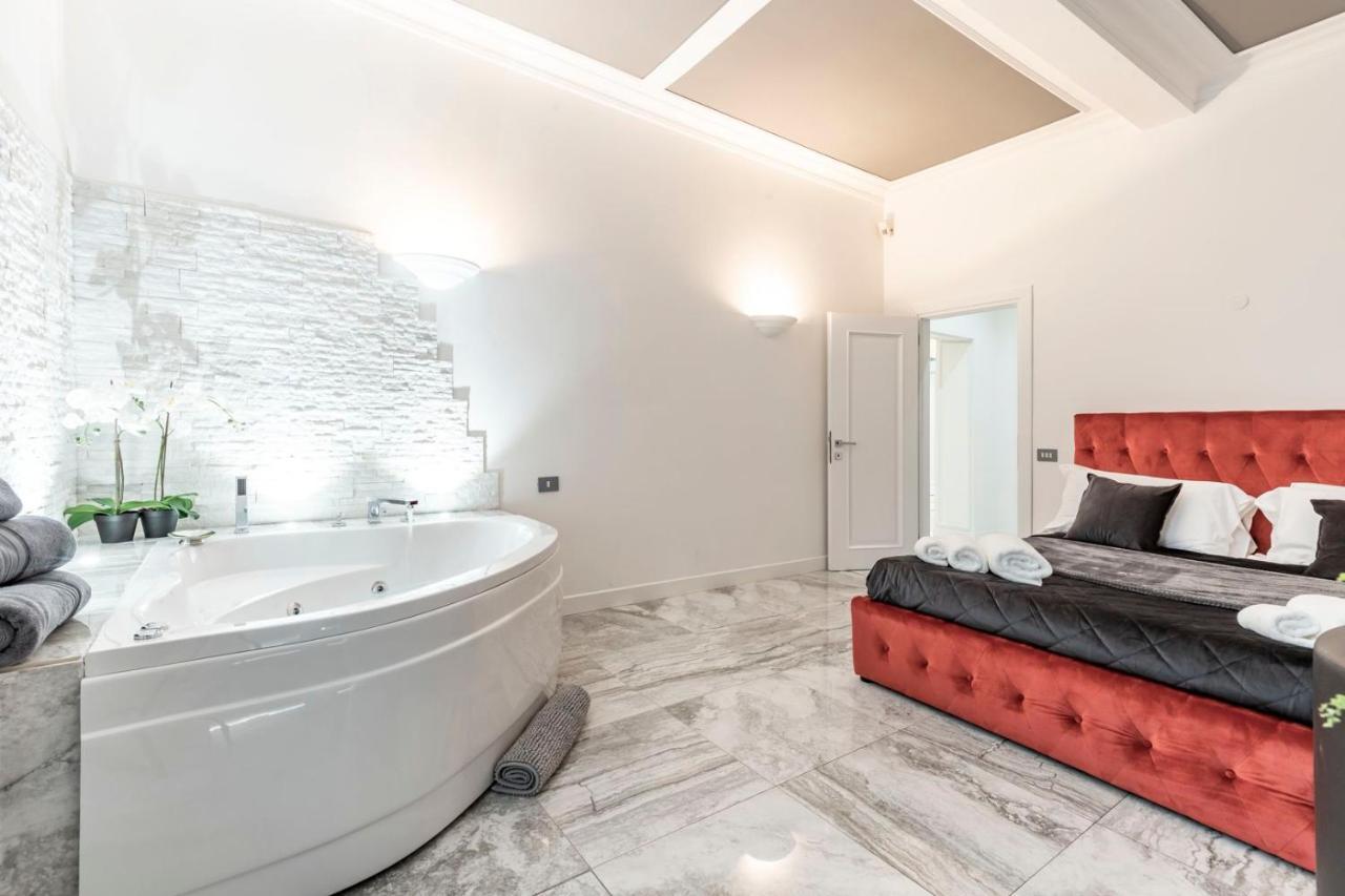 Trevi Luxury Jacuzzi Lejlighed