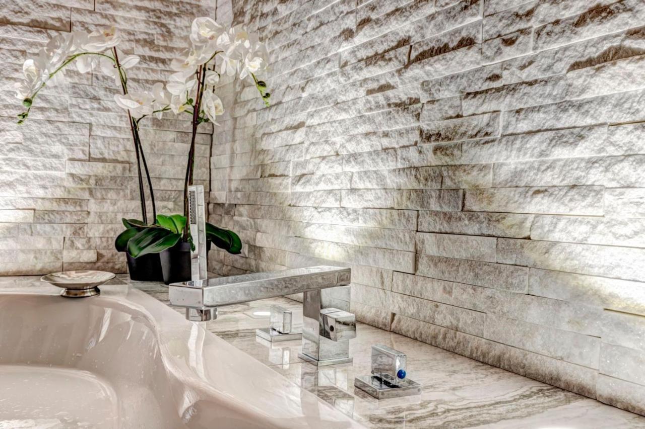 Trevi Luxury Jacuzzi Lejlighed *